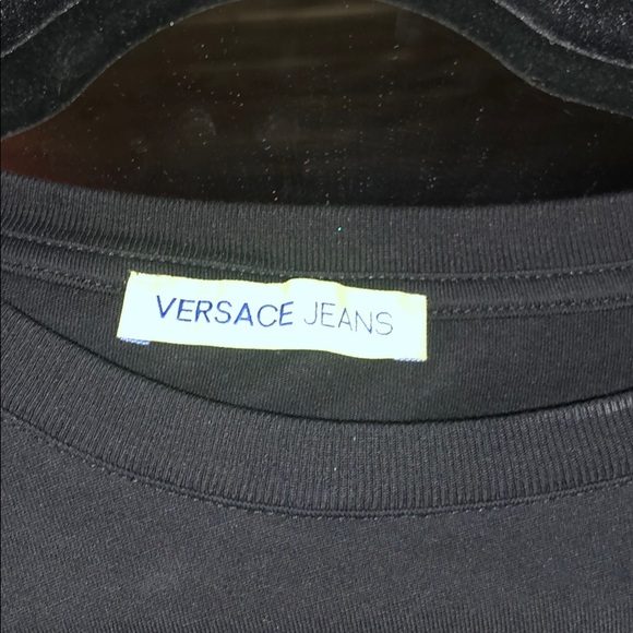 Versace T shirt - Picture 2 of 3